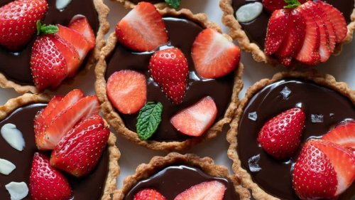 22 Drool-Worthy Chocolate Desserts No Chocolate Lover Can Resist - LuvMeKitchen
