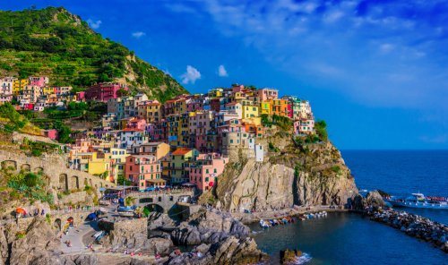 Cinque Terre Bliss: Your Essential Guide to the 5 Most Beautiful Towns!