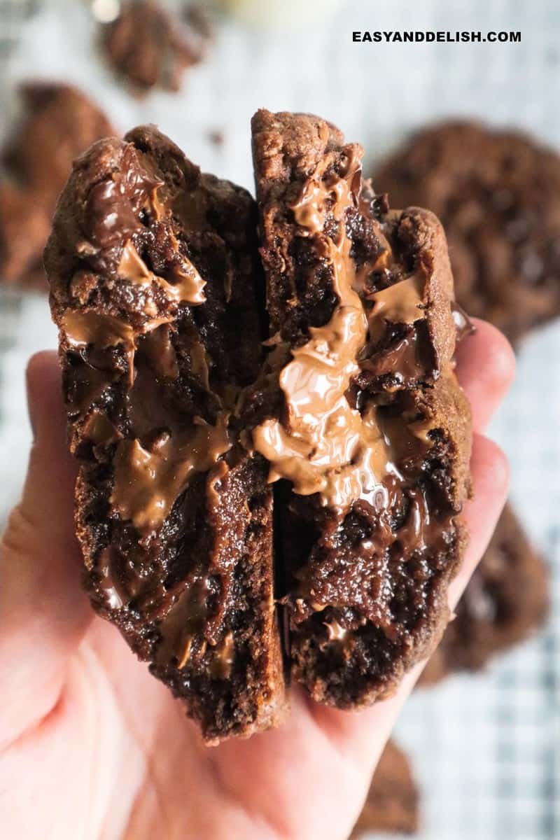 Easy & Delicious Cookie Recipes cover image