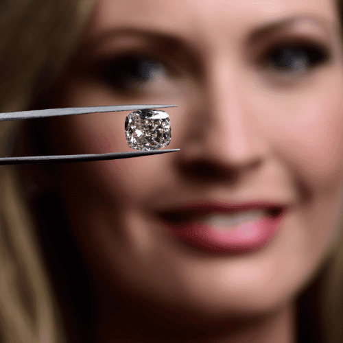 Lab Grown Diamonds Vs. Natural Diamonds: What’s The Difference? | Flipboard