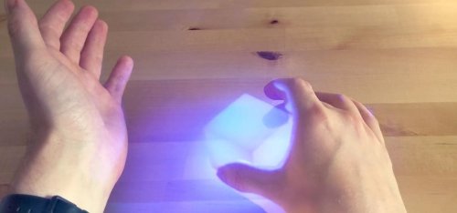 Microsoft Mixed Reality Developer Shows Off the Full Power of Hand Tracking & Occlusion via the HoloLens 2