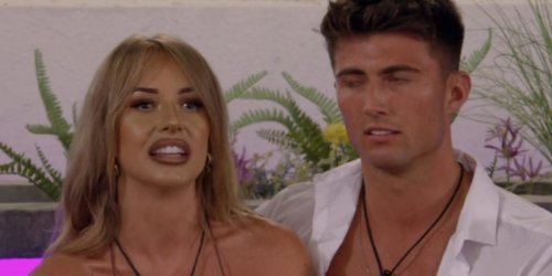 Love Island Faye And Teddy Memes Explored As Twitter Blasts Itv Producers Flipboard