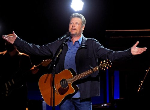 Blake Shelton enjoys a drink on The Voice and created his own vodka ...