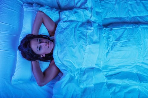 how-to-fall-back-asleep-after-waking-up-in-the-middle-of-the-night