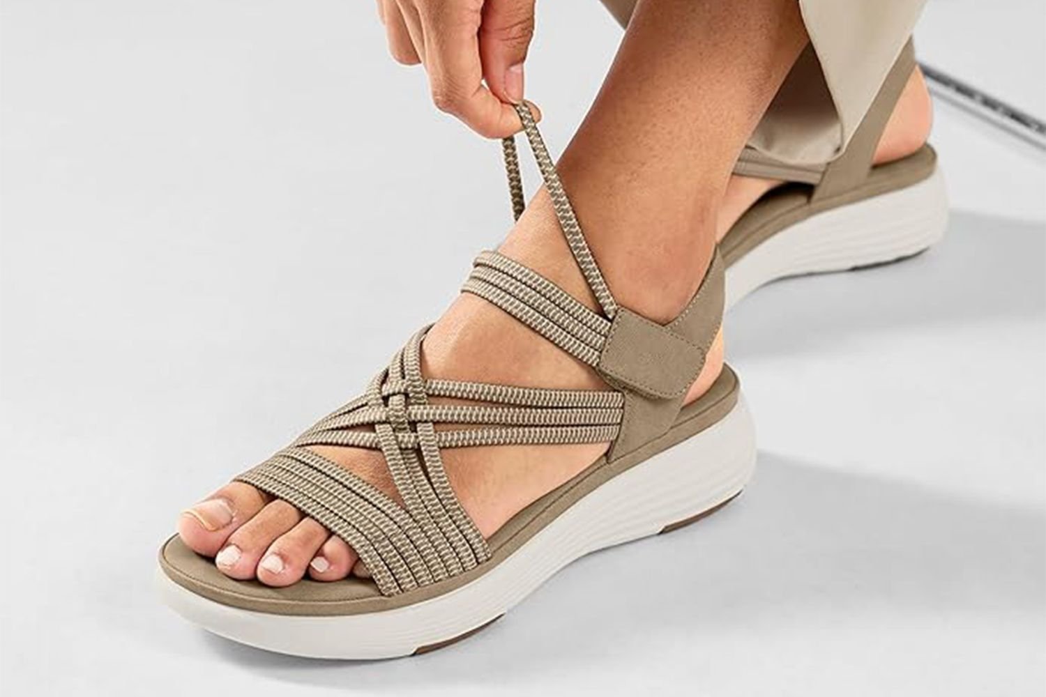 I Have Plantar Fasciitis—a Podiatrist Told Me These 8 Supportive Summer Shoes Won’t Aggravate My Pain, From $30