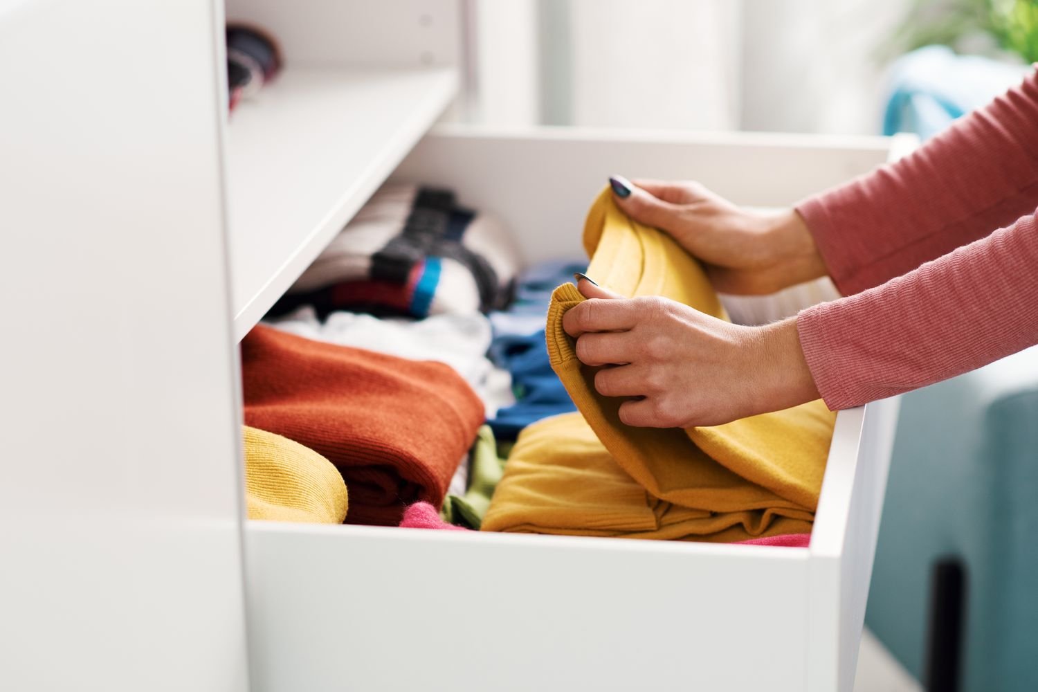 12 Things You Should Toss From Your Bedroom Before Fall Officially Starts Next Week