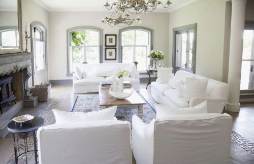 5 Living Room Decorating Mistakes Everyone Makes, Interior Designers Say