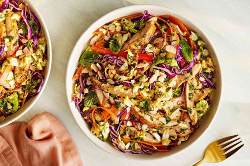 Crunchy Salad With Chicken and Ginger