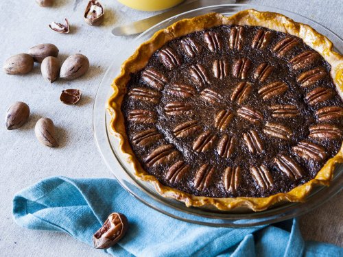 How to Tell If Pecan Pie Is Done Without Cutting It