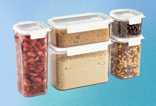 I Went Weeks Without Using Plastic in My Kitchen—Here Are My Go-To Products for an Organized Pantry