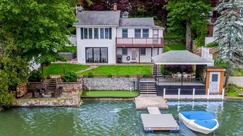 Need a Retreat? Try One of These 5 Lovely Lake Homes Under a Million Bucks