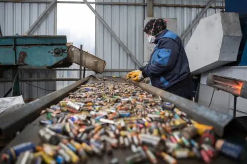Why Europeans recycle their batteries and Americans don't