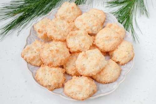 Easy Coconut Macaroons (German-Style) | Recipes From Europe