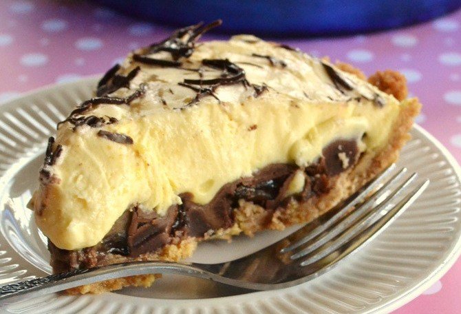 Chocolate Banana Peanut Butter Pie