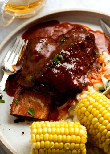 Beef Ribs in BBQ Sauce – slow cooked short ribs!