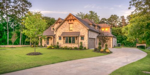 8 Low Maintenance Landscaping Ideas That Still Feel Lush