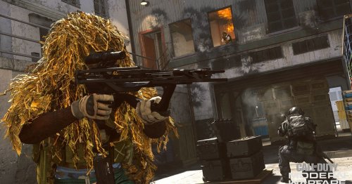 New footage shows Call of Duty: Warzone hackers are getting even worse