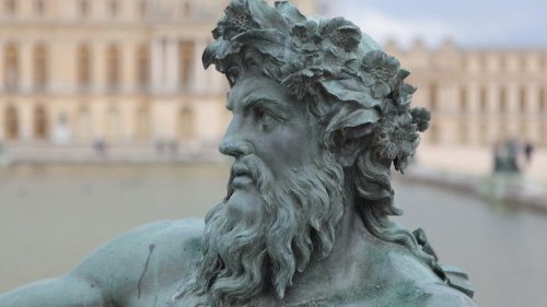 Mythology 101: A Basic History of Zeus the Greek God