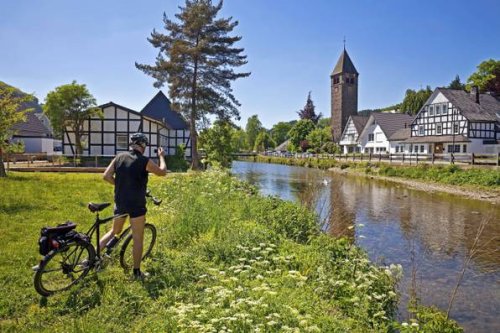 Radwege an Flüssen – 5 idyllische Touren in Deutschland
