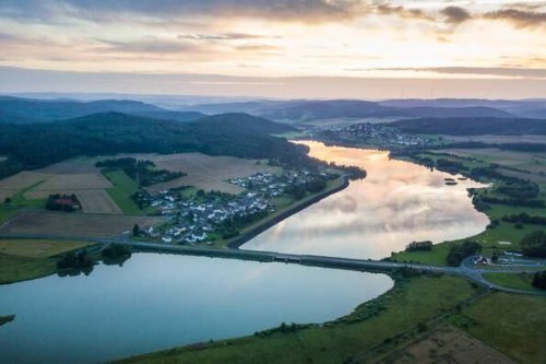Entspannung pur: An diesen 7 Seen in Hessen hast du deine Ruhe