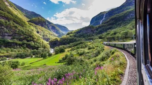 Norwegen: Mit der Flåmbahn findest du eine der schönsten Zugstrecken der Welt