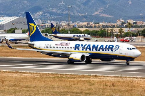 Flugzeug auf Mallorca: Ist Reparatur mit Klebeband erlaubt?