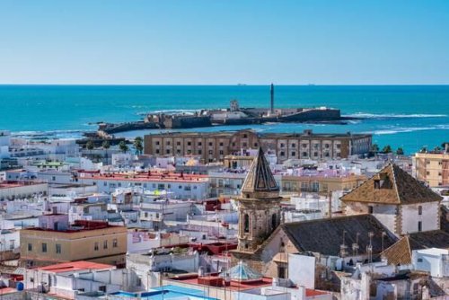 Urlaub in Spanien. 7 schöne Küstenstädte am Meer