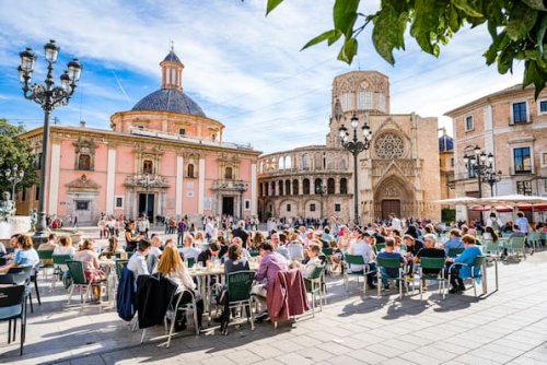 Spanien erwartet Urlauber-Rekord und sucht händeringend nach Personal