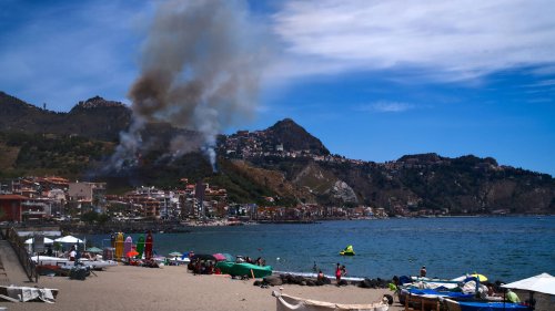 Waldbrände in Italien: Wo brennt es? Sind Urlaubsorte betroffen?