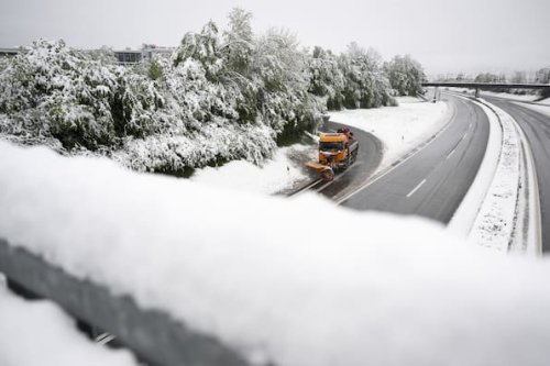 Schneemassen und Unwetter in der Schweiz: Zermatt von Außenwelt abgeschnitten