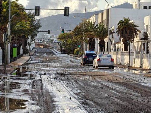 Schwere Unwetter und Überschwemmungen auf Lanzarote: Notstand ausgerufen