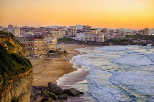 Urlaub mit Stadt und Strand: Die 16 schönsten Orte in Europa direkt am Meer