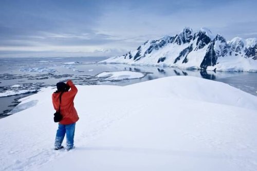 Arktis versus Antarktis: So unterschiedlich sind die Reiseziele
