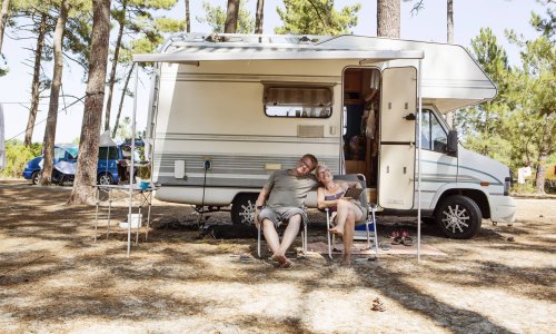 Campingurlaub 2022: So findest du spontan freie Plätze