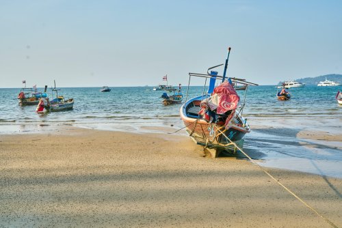 Thailand: Öffnungschaos versetzt Tourismusbranche in Aufruhr