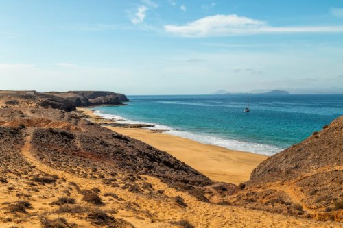 Lanzarote - angenehmes Klima mit einzigartigen Vulkanlandschaften