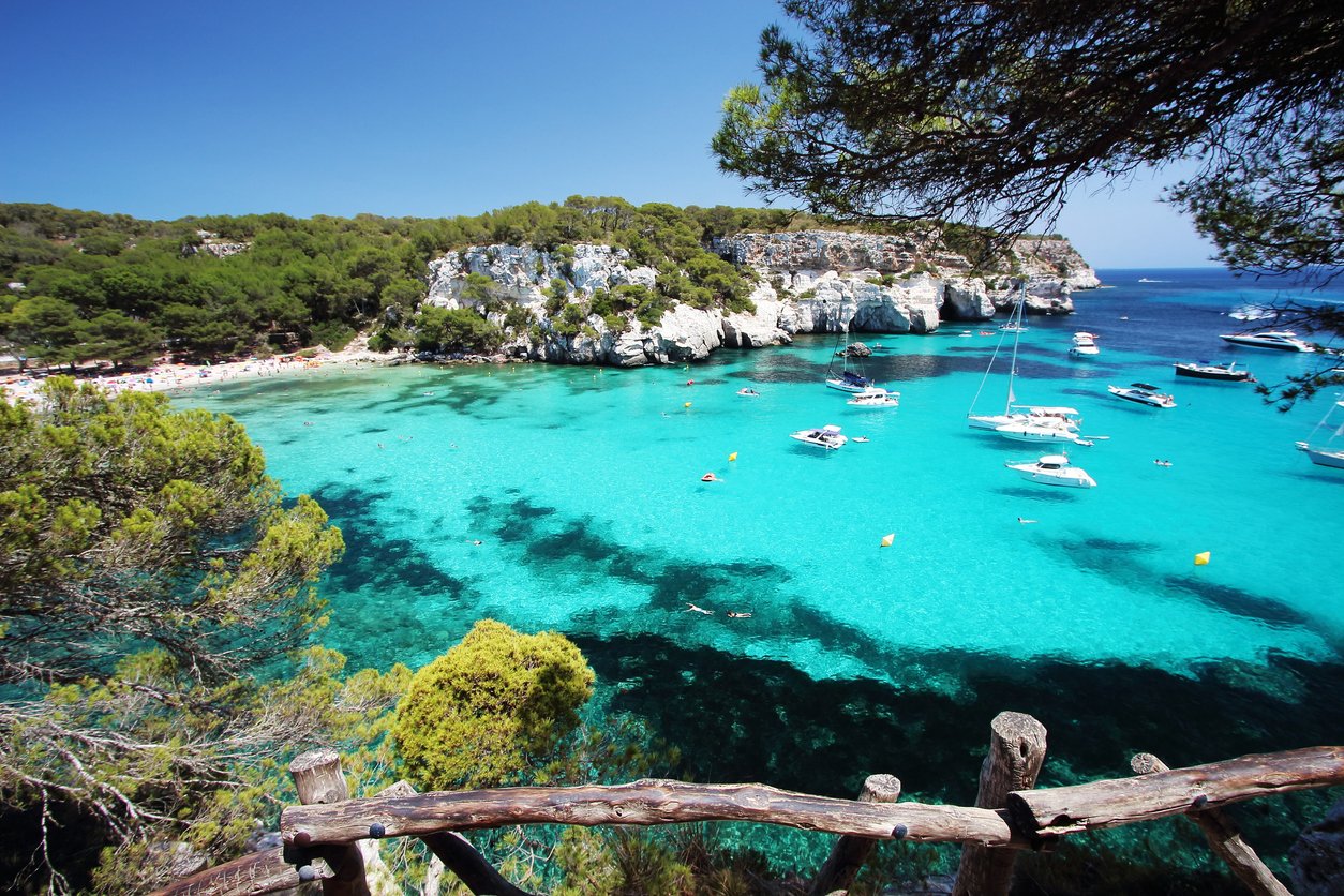 Pauschalreise Menorca - die besten Angebote - reiseuhu.de
