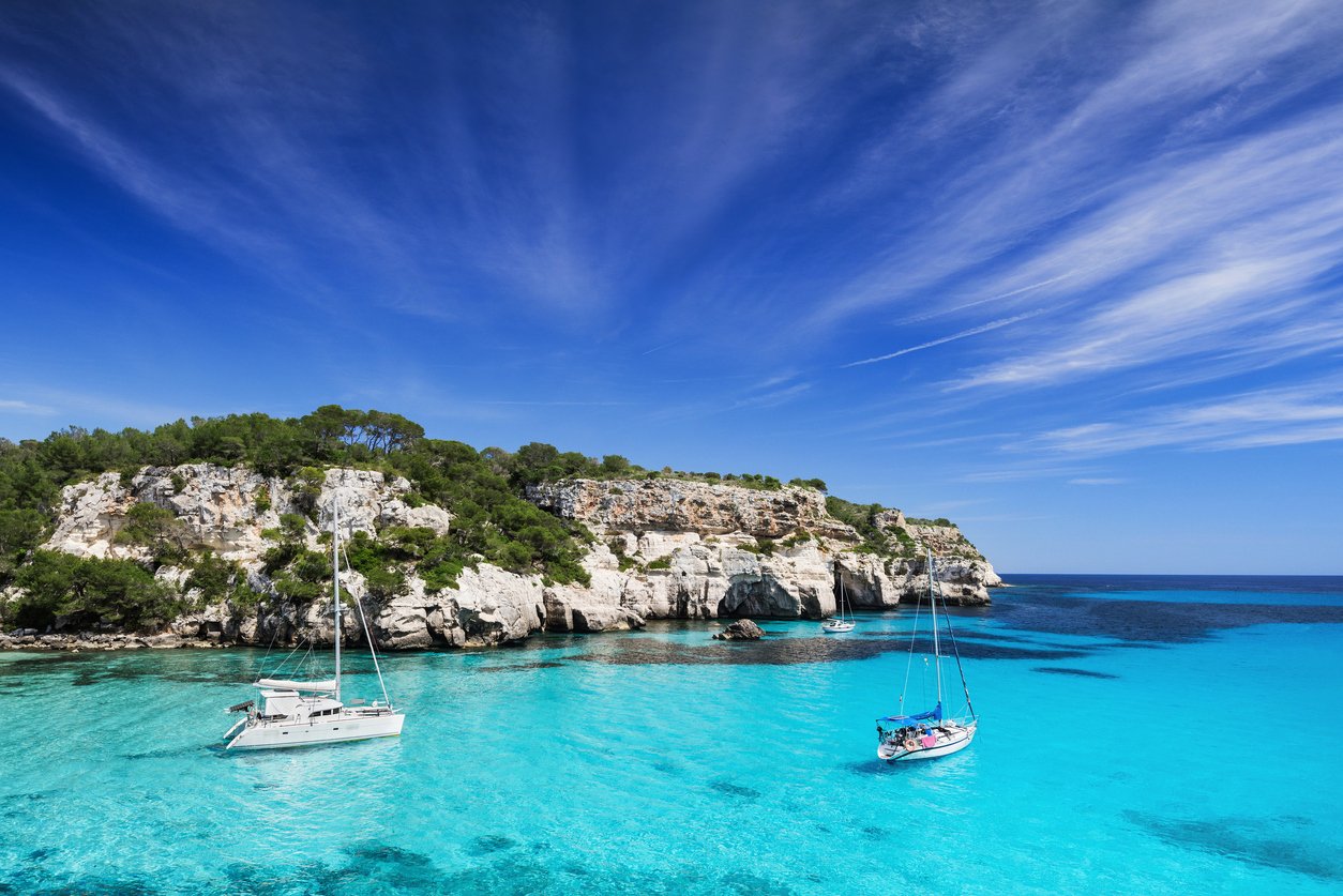 Die besten Strandhotels auf Menorca - Traumhotels direkt am Strand