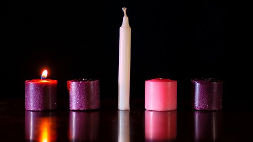 Christians reconsider language of dark and light at Advent