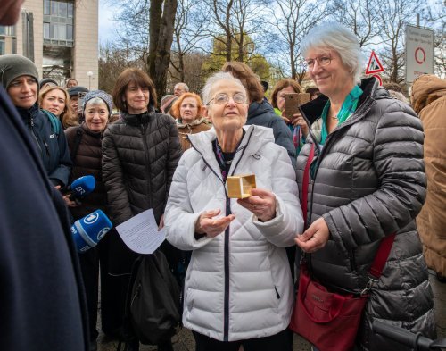 The Nazis extorted Jewish families' silver. Their descendants gathered in Munich to memorialize them.