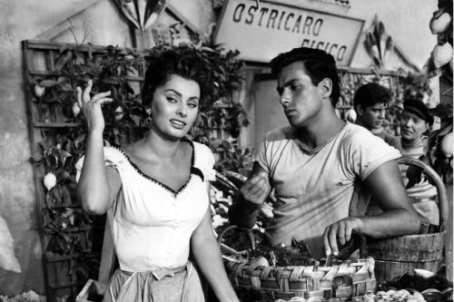 Florencia, Milán, Roma y Bari: ruta italiana por los restaurantes de Sophia Loren