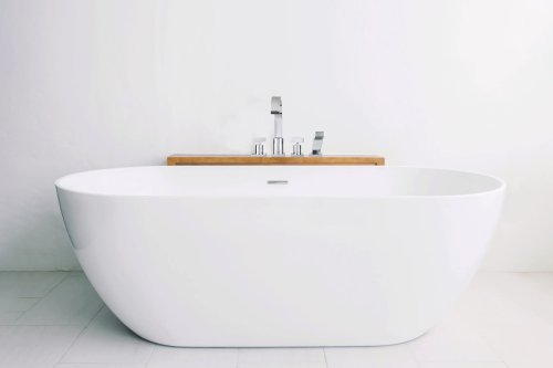 10 Easy Pieces: Modern Bathtubs - Remodelista