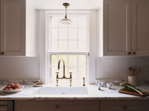 A Stylist's Budget-Conscious Cosmetic Kitchen Upgrade