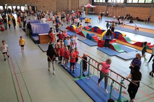 Fast 2000 Kinder powern sich beim Gmünder Sport-Spaß-Fest aus