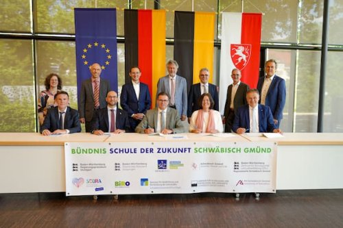 Bündnis Schule der Zukunft: Innovatives Bildungsprojekt in Schwäbisch Gmünd gestartet