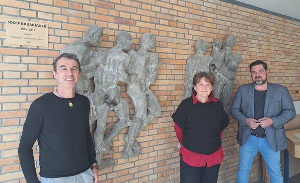 Rätsel gelöst, Schilder verraten: Wer steckt hinter den Kunstwerken in Schwäbisch Gmünd
