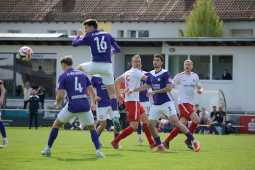 Am 28. Spieltag der Fußball-Oberliga hat der 1. FC Normannia Gmünd zu Hause gegen den FC Nöttingen mit 1:3 verloren. Warum die Partie von beiden Seiten schwach und Gmünds Trainer ratlos war.