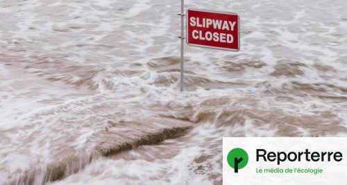 Deux morts et 50 000 personnes piégées dans des inondations en Australie