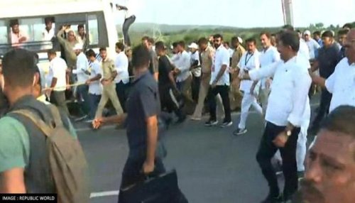 Rahul Gandhi Confronted As Congress Insults President Murmu; 10 Questions Get Empty Look