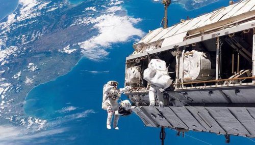 NASA astronaut mistakenly drops a mirror in space during his June 26 spacewalk